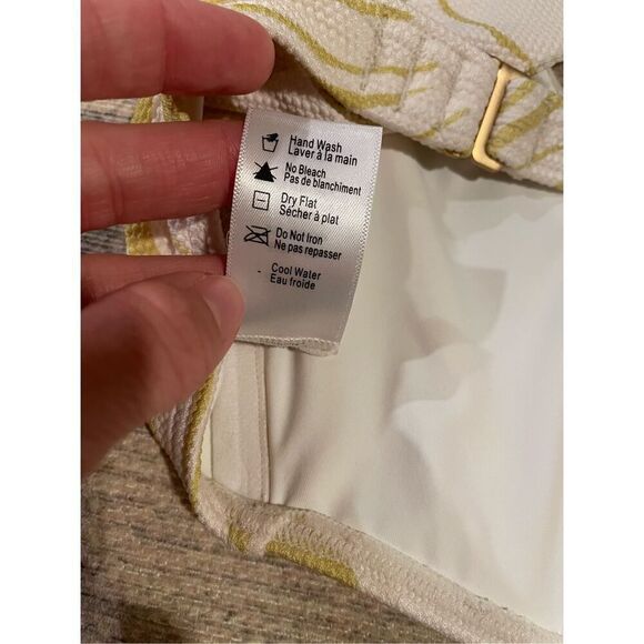 L Space Yellow White Odessa Unpadded Hawaiian Floral Bikini Top Size Large - Picture 5 of 5